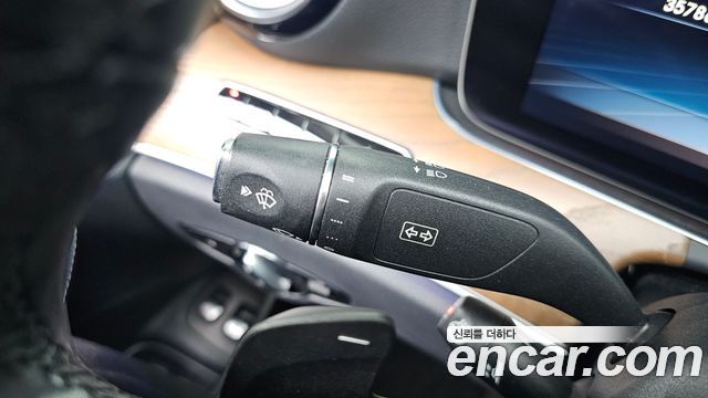 Mercedes-Benz E-Class (W213) E300e Exclusive 2019 — фото 30