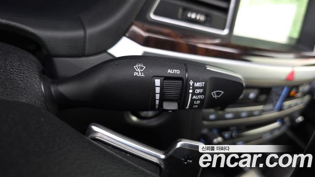 Hyundai Genesis (DH) G330 Premium 2016 — фото 18