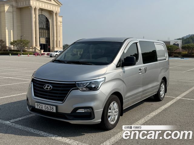 Hyundai Grand Starex Van 5-Seater Smart 2019 — фото 3