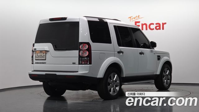 Land Rover Discovery 4 3.0 SDV6 SE 2016 — фото 2