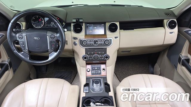 Land Rover Discovery 4 3.0 SDV6 SE 2016 — фото 7