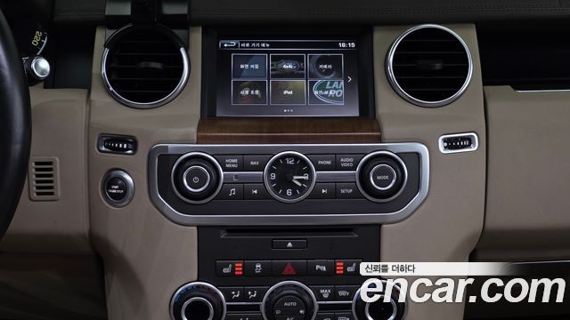 Land Rover Discovery 4 3.0 SDV6 SE 2016 — фото 14