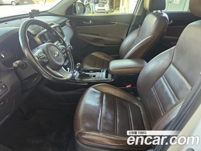 Kia Sorento Diesel 2.0 2WD Noblesse Special 2015 — фото 10