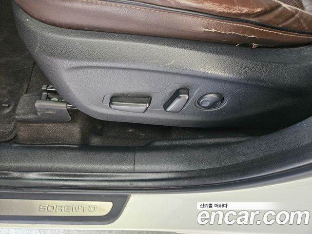 Kia Sorento Diesel 2.0 2WD Noblesse Special 2015 — фото 16