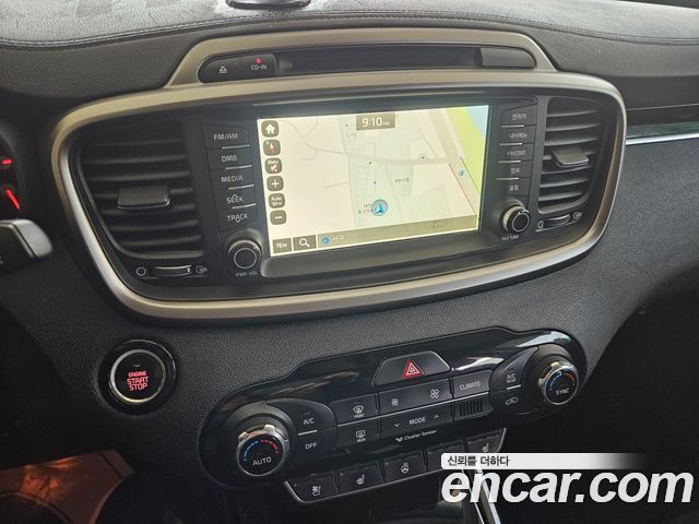 Kia Sorento Diesel 2.0 2WD Noblesse Special 2015 — фото 18