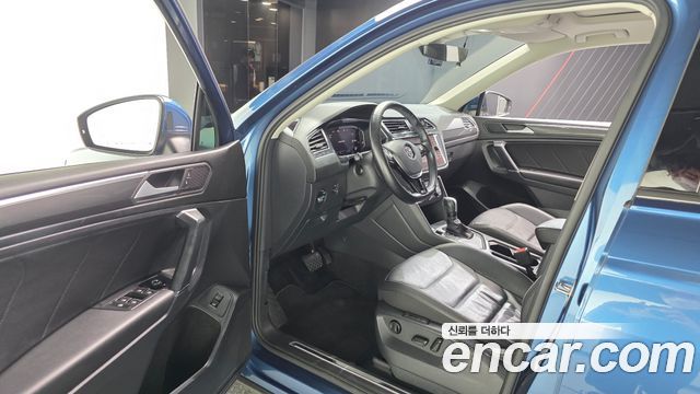 Volkswagen Tiguan Allspace 2.0 TDI Prestige 2020 — фото 10
