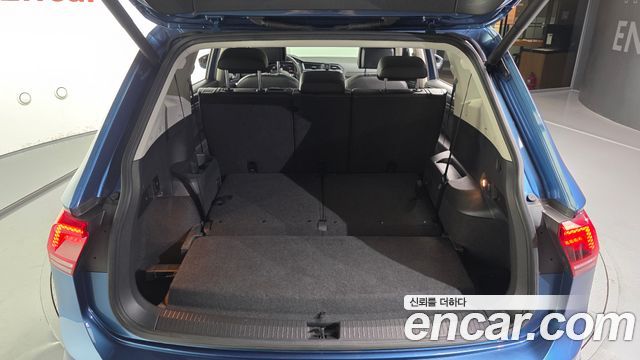 Volkswagen Tiguan Allspace 2.0 TDI Prestige 2020 — фото 24