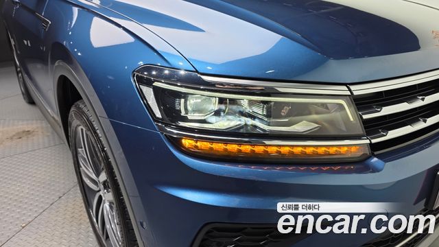 Volkswagen Tiguan Allspace 2.0 TDI Prestige 2020 — фото 28