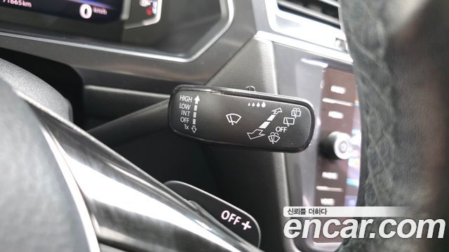 Volkswagen Tiguan Allspace 2.0 TDI Prestige 2020 — фото 39