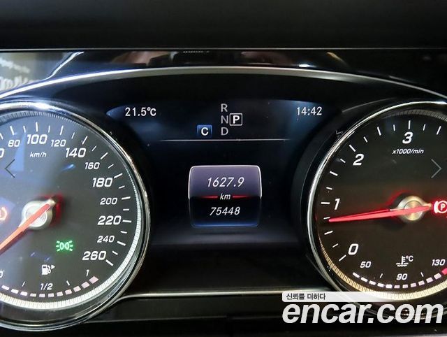 Mercedes-Benz E-Class (W213) E220d 4MATIC Avantgarde 2017 — фото 9
