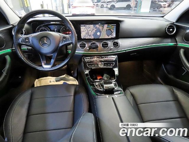 Mercedes-Benz E-Class (W213) E220d 4MATIC Avantgarde 2017 — фото 10
