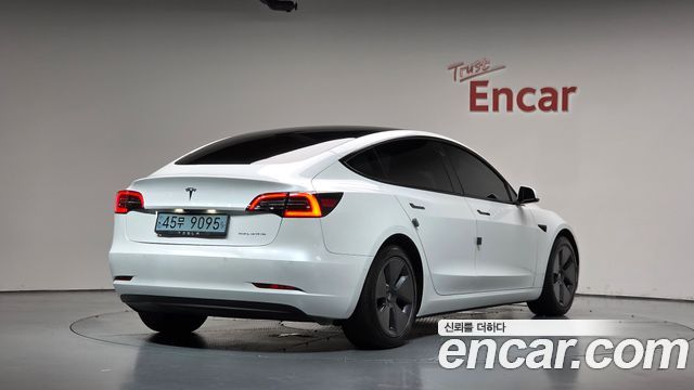 Tesla Model 3 Long Range AWD 2022 — фото 2