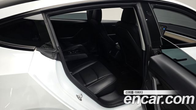 Tesla Model 3 Long Range AWD 2022 — фото 12