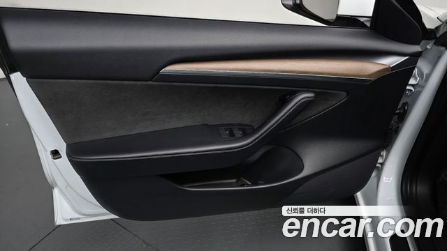 Tesla Model 3 Long Range AWD 2022 — фото 24