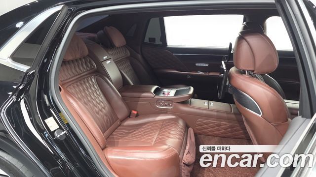 Genesis G90 (RS4) Gasoline 3.5 Turbo e-S/C AWD LWB 2022 — фото 11