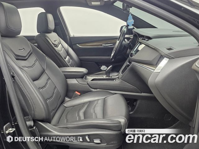 Cadillac XT5 3.6 Platinum 2019 — фото 10
