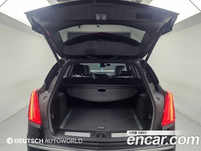 Cadillac XT5 3.6 Platinum 2019 — фото 23
