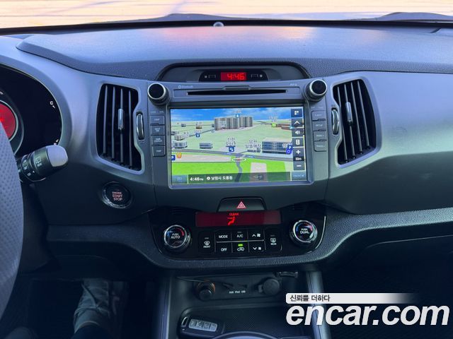 Kia Sportage R Diesel 2WD TLX High-Deluxe 2013 — фото 18