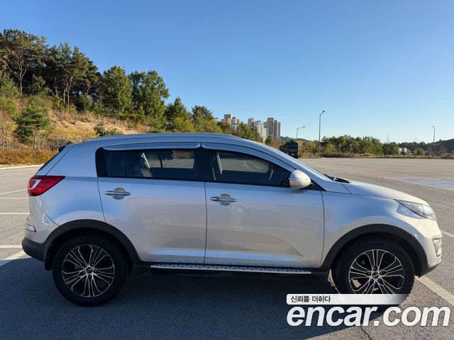 Kia Sportage R Diesel 2WD TLX High-Deluxe 2013 — фото 23