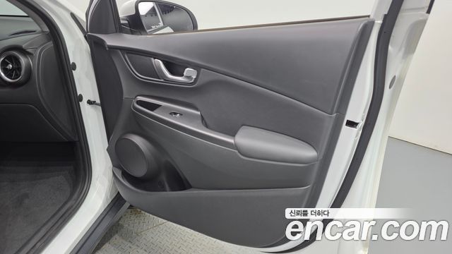 Hyundai Kona Gasoline 1.6 Turbo 4WD Modern 2022 — фото 24