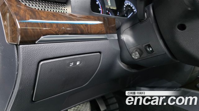 KG Mobility (SsangYong) Chairman W CW700 4TRONIC Prestige 2012 — фото 36