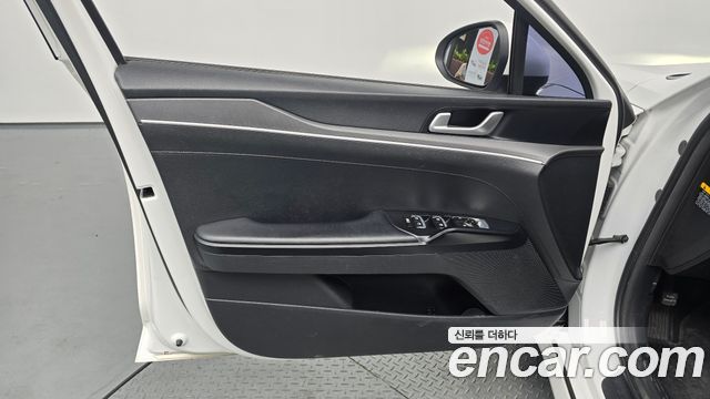 Kia K5 (III) 2.0 LPI(Renter car) Strandard 2020 — фото 24