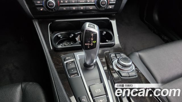 BMW 5 Series (F10) 520d 2012 — фото 9