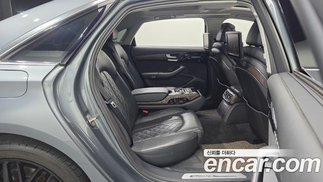 Audi A8 50 TDI Quattro Design LWB D4 2016 — фото 12