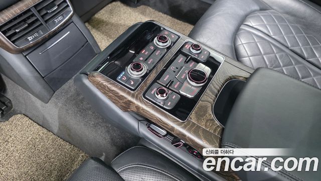 Audi A8 50 TDI Quattro Design LWB D4 2016 — фото 17