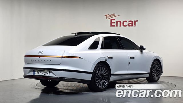 Hyundai Grandeur Hybrid (GN7) Calligraphy 2025 — фото 2