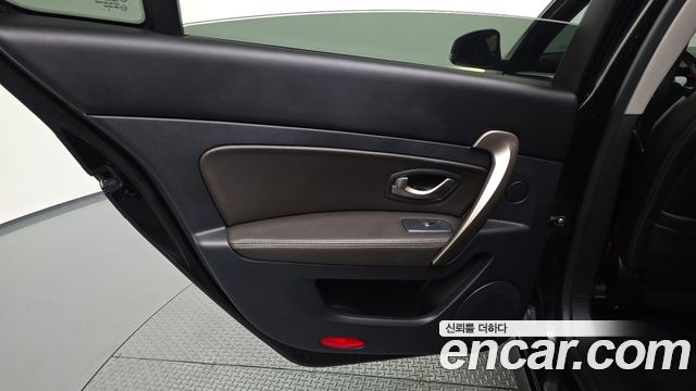 Renault Korea SM5 Nova RE 2016 — фото 25