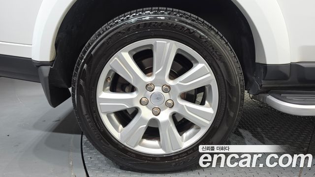 Land Rover Discovery 4 3.0 SDV6 SE 2016 — фото 5