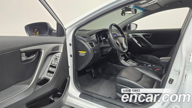 Hyundai Avante (MD) M16 GDI Luxury 2012 — фото 10