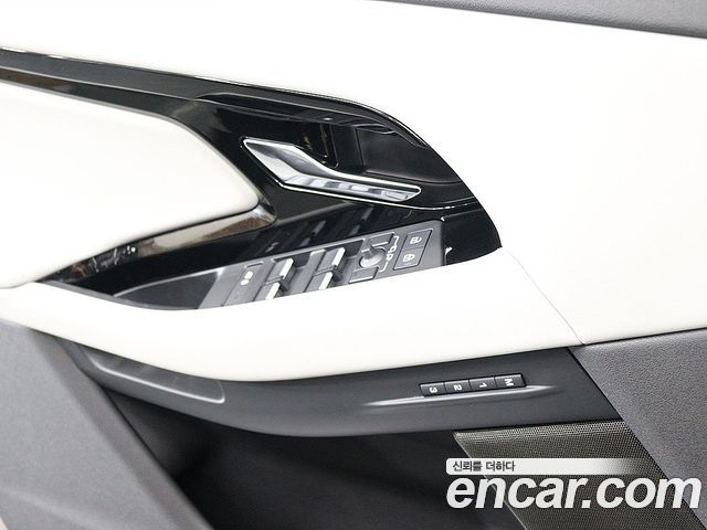 Land Rover Range Rover Evoque (II) P250 Dynamic SE 2025 — фото 10