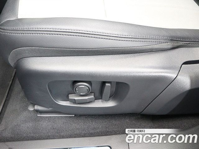 Land Rover Range Rover Evoque (II) P250 Dynamic SE 2025 — фото 15