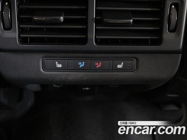 Land Rover Range Rover Evoque (II) P250 Dynamic SE 2025 — фото 16
