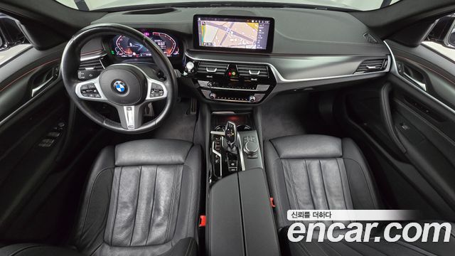 BMW 5 Series (G30) 520i M Sport 2023 — фото 7