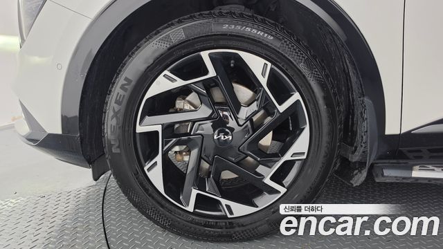 Kia Sportage (V) LPG 2.0 2WD Signature 2023 — фото 5