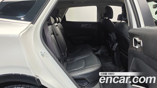 Kia Sportage (V) LPG 2.0 2WD Signature 2023 — фото 11