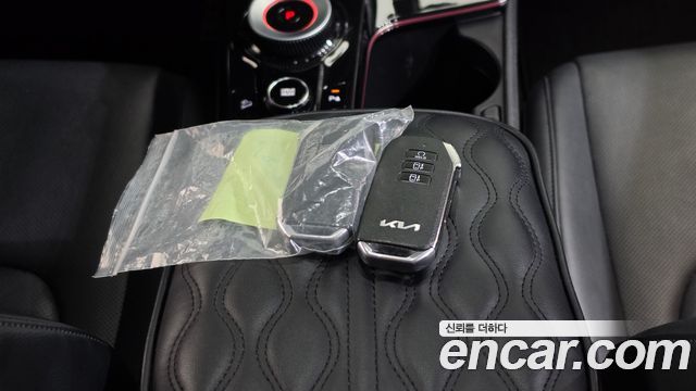 Kia Sportage (V) LPG 2.0 2WD Signature 2023 — фото 17