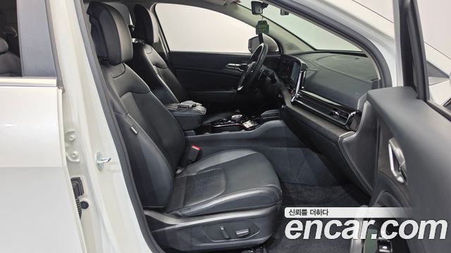 Kia Sportage (V) LPG 2.0 2WD Signature 2023 — фото 26