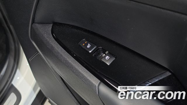 Kia Sportage (V) LPG 2.0 2WD Signature 2023 — фото 39