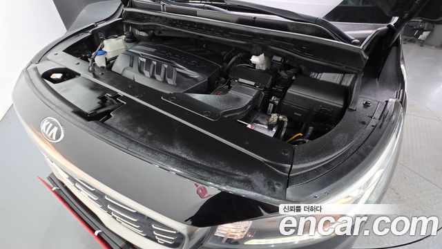 Kia Carnival 9-Seater Prstige 2020 — фото 6