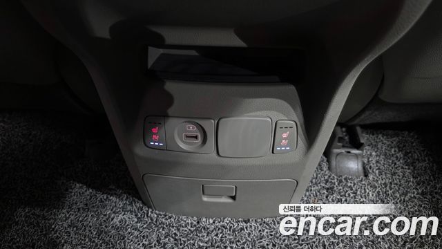 Kia Carnival 9-Seater Prstige 2020 — фото 30