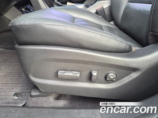 Hyundai Santa Fe (DM) Diesel(e-VGT) 2.0 4WD Morden 2013 — фото 21