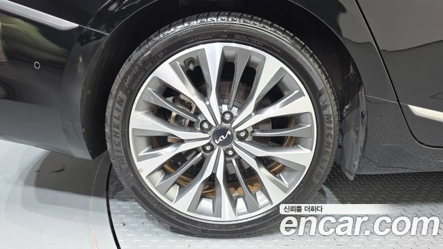 Kia K8 2.5 Gasoline 2WD Noblesse 2022 — фото 5