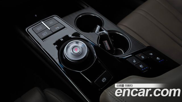 Kia K8 2.5 Gasoline 2WD Noblesse 2022 — фото 9