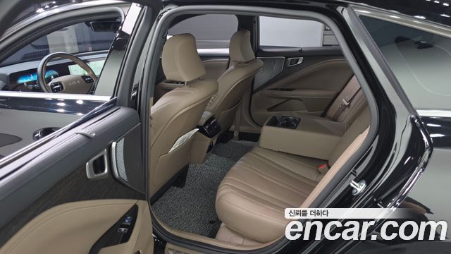 Kia K8 2.5 Gasoline 2WD Noblesse 2022 — фото 11