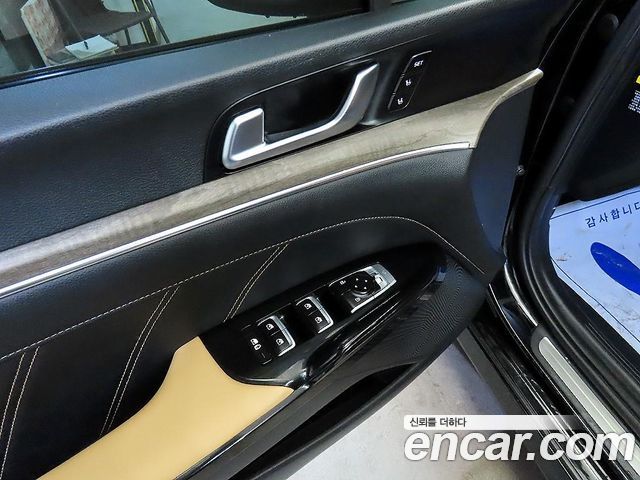 Kia K5 (III) 2.0 Signature 2020 — фото 17
