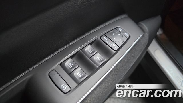 Renault Korea QM6 2.0 GDe PREMIERE 2WD 2023 — фото 13